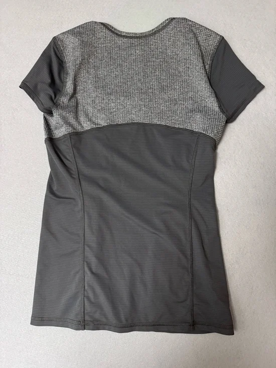 REI Women's Dark Gray Short-Sleeve Performance Tee - Picture 4 of 6